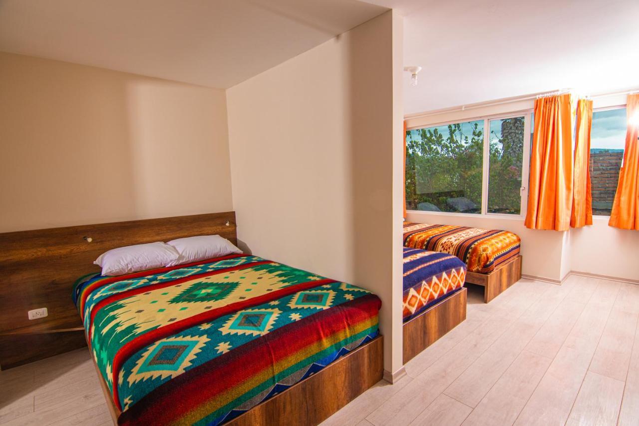 The Traveler Hostel Otavalo Exterior foto