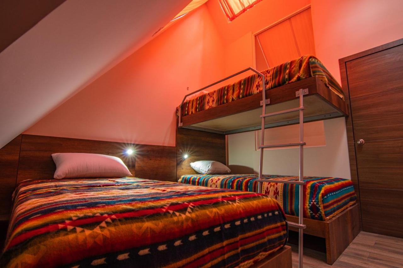 The Traveler Hostel Otavalo Exterior foto